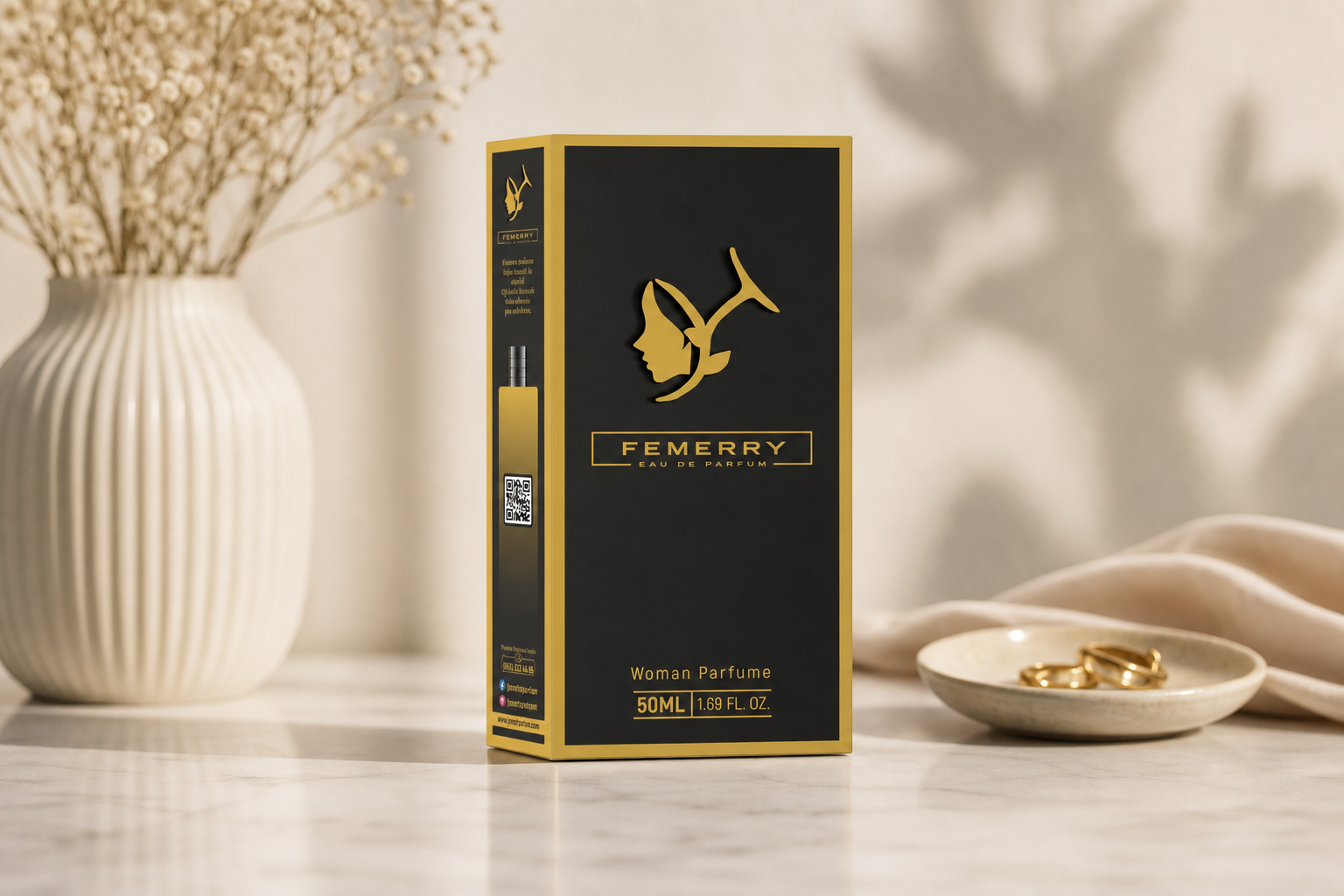 Femerry kadın eau de parfum kutusu sade bir zeminde önden görünüm